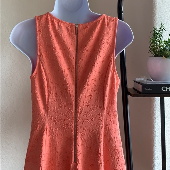 Worthington Coral/Orange Textured Sleeveless Dress, Size 6 - Picture 3 of 6
